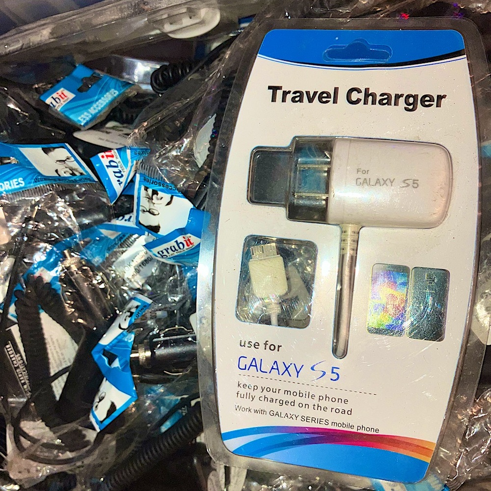 Galaxy S5 travel chargers IN BOX